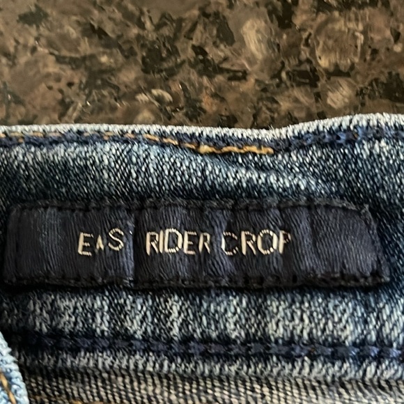 Lucky Brand Medium Wash Easy Rider Crop Jeans - Picture 9 of 11